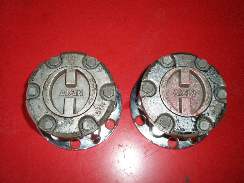 w_newold_caps.jpg